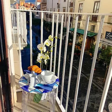 Bed and Breakfast Lux 4*