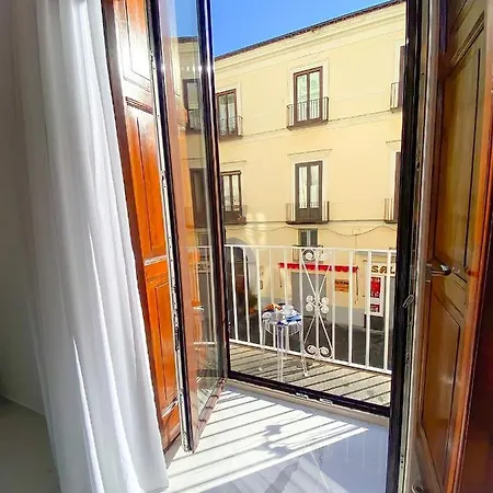 Lux Bed & Breakfast *