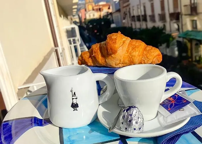 Lux 住宿加早餐酒店 4*