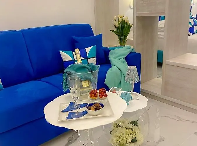 Lux 住宿加早餐酒店 4*